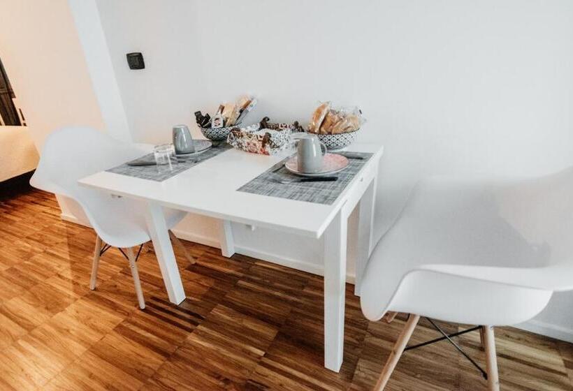 اتاق استاندارد, Nell Antico Borgo B&b