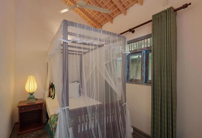 بنجلو عائلى, Green Escape Unawatuna