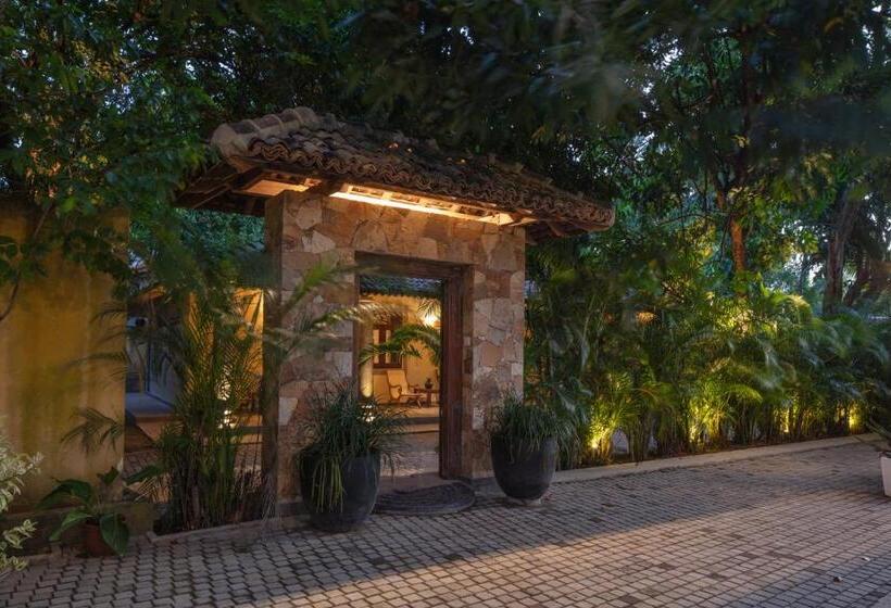 بنجلو عائلى, Green Escape Unawatuna