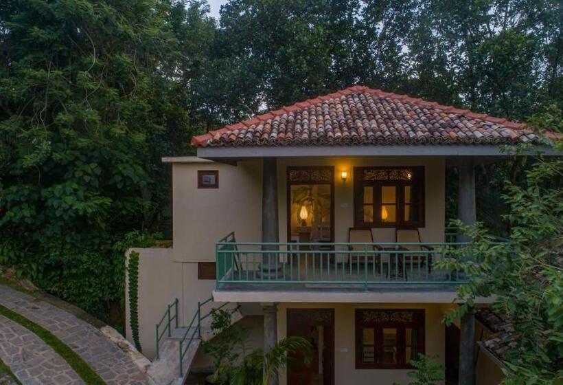 Номер Стандарт Вид на Бассейн, Green Escape Unawatuna