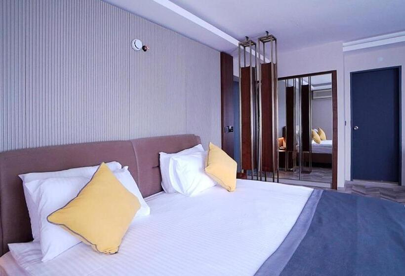 اتاق کلاس بیزنس, Uk Ankara