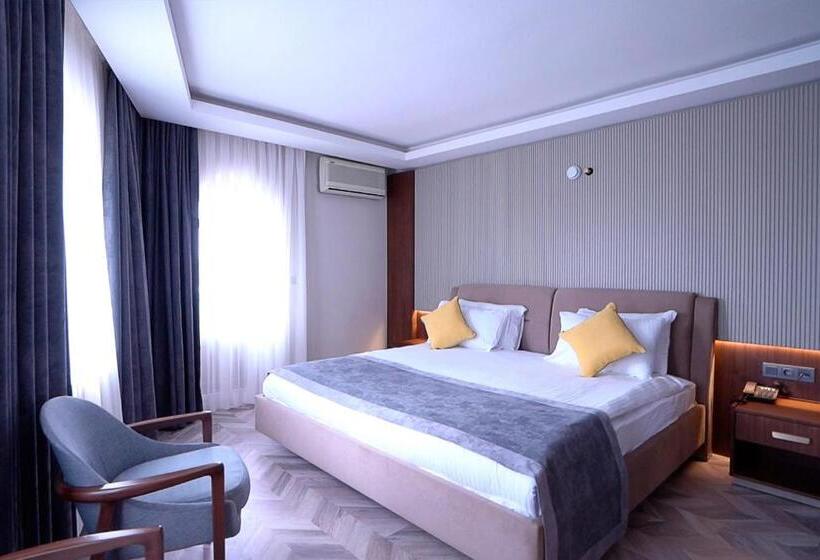 اتاق کلاس بیزنس, Uk Ankara