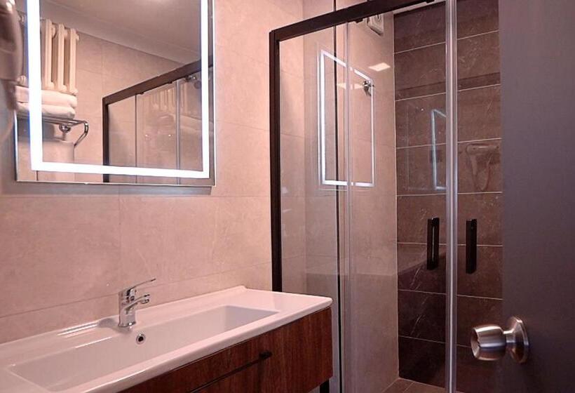 اتاق کلاس بیزنس, Uk Ankara