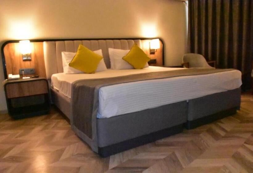 اتاق کلاس بیزنس, Uk Ankara