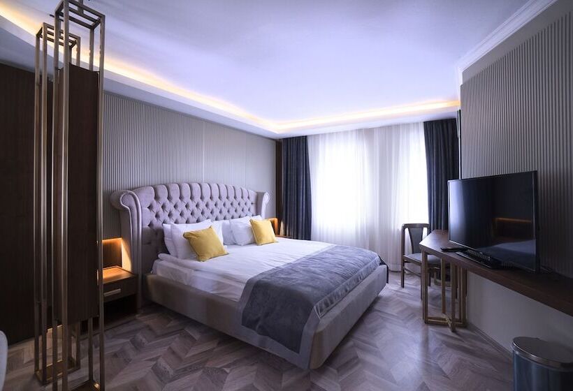 اتاق کلاس بیزنس, Uk Ankara
