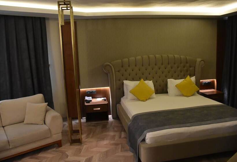 اتاق کلاس بیزنس, Uk Ankara