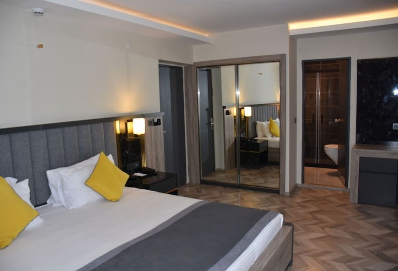 اتاق کلاس بیزنس, Uk Ankara