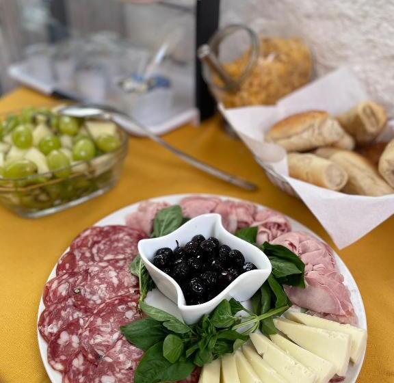 Семейный Номер, Il Cortile