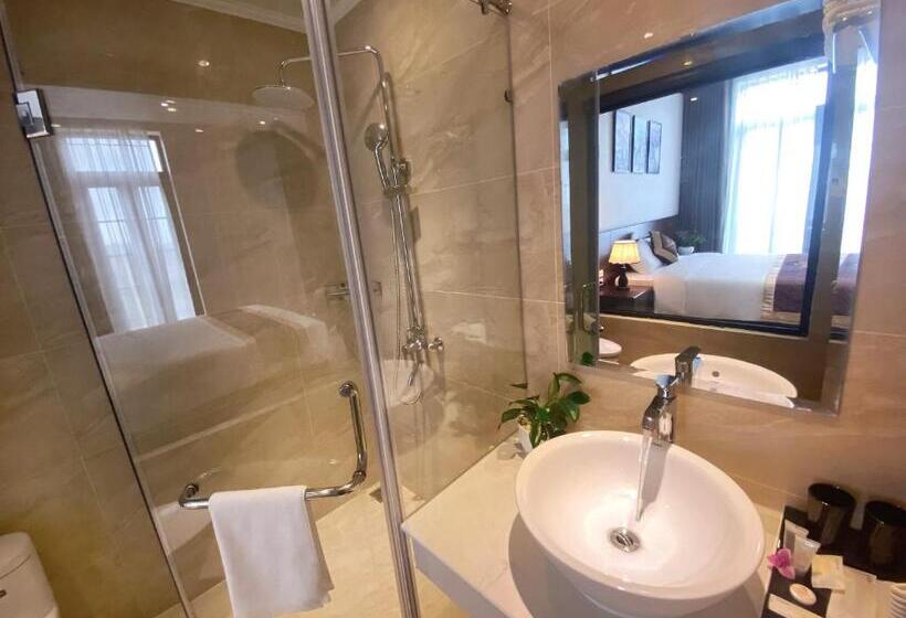 اتاق استاندارد با تخت بزرگ, Elysinam Boutique Hotel Ha Long