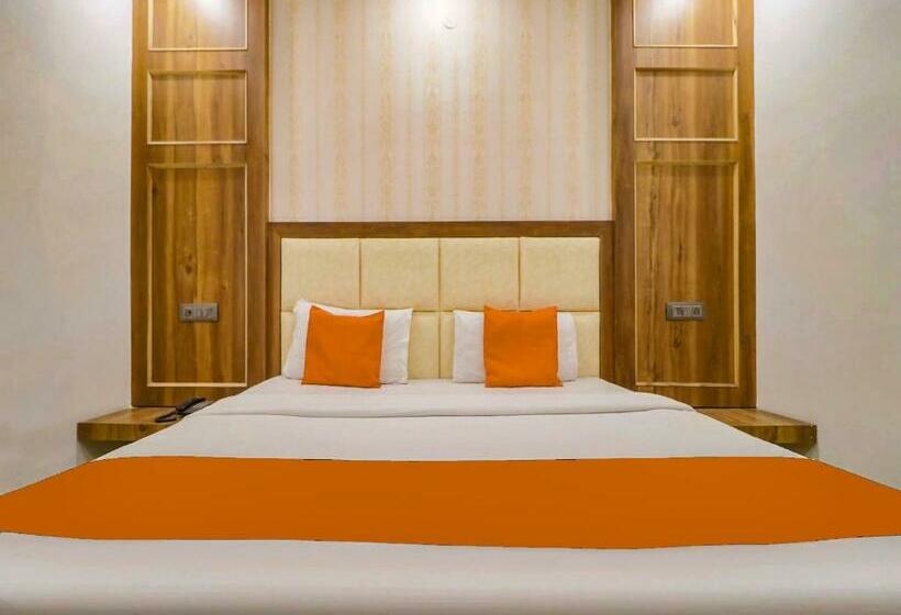 Chambre Supérieure, Fab City Walk