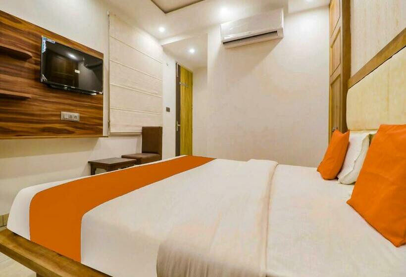 Chambre Supérieure, Fab City Walk