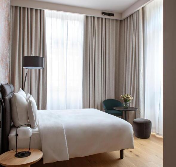Номер Superior, Leonor The Place To Live