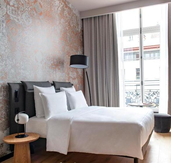 Номер Deluxe, Leonor The Place To Live