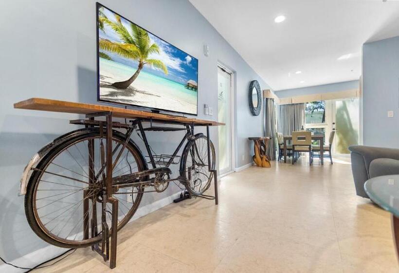 套房带园景, Isle Of Venice Residence And Marina