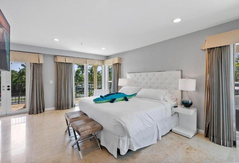 高级套房带海景, Isle Of Venice Residence And Marina