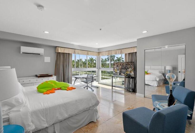 高级套房带海景, Isle Of Venice Residence And Marina