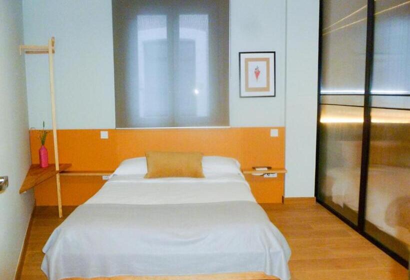 اتاق استاندارد چهار تخته, Olblanc Plaza De España By Batuecas