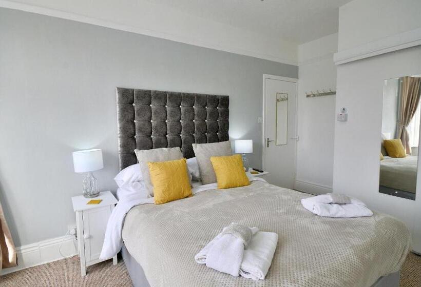 Family Suite, Rooms At 153 Only