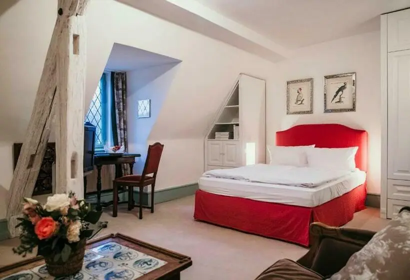 デラックスルーム, Schlosshotel Götzenburg