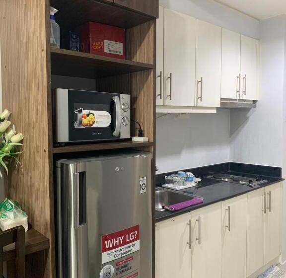 Standard Studio, 1 Br Condo Sea Residences