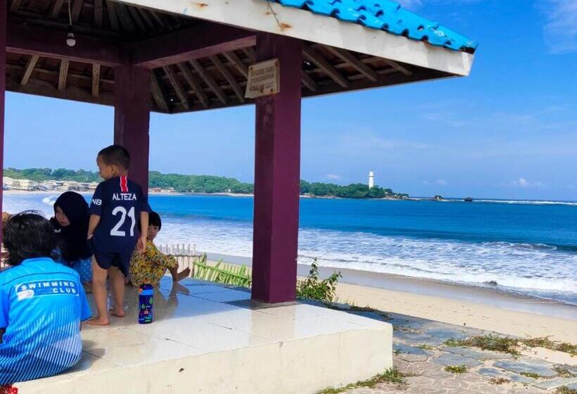 デラックスルーム, Penginapan Karanglaut Santolo