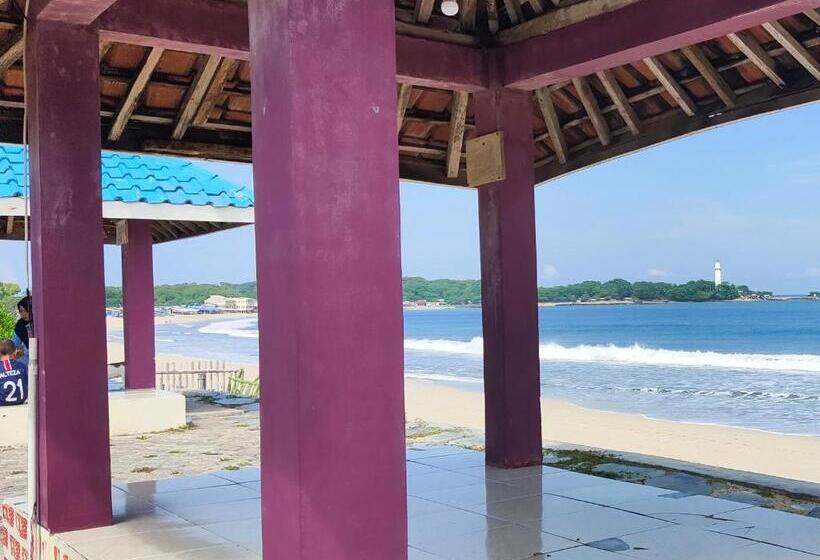 デラックスルーム, Penginapan Karanglaut Santolo