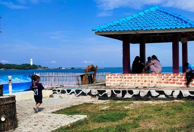 デラックスルーム, Penginapan Karanglaut Santolo