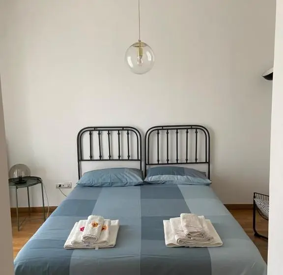 デラックスルーム, Bed And Breakfast Gaia