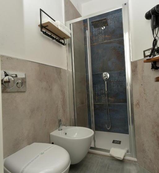 اتاق لوکس با چشمانداز دریا, Amare Il Mare Affittacamere