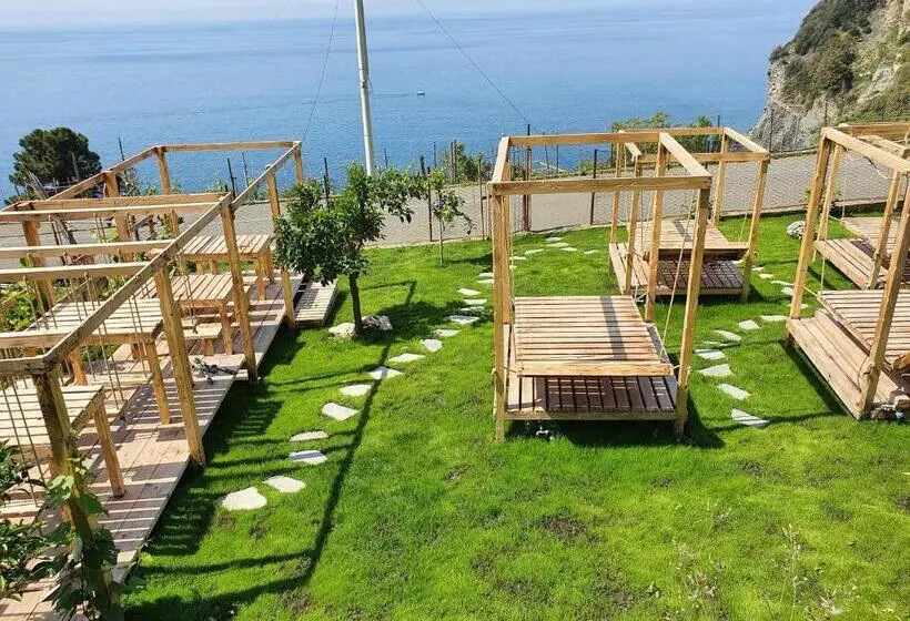 اتاق لوکس با بالکن و چشم‌انداز دریا, Amare Il Mare Affittacamere