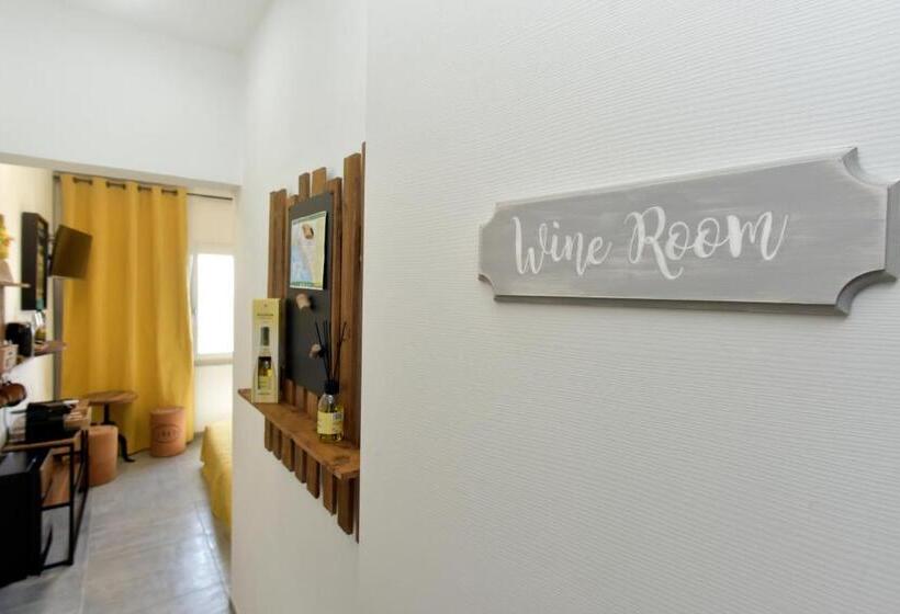 اتاق لوکس با چشمانداز دریا, Amare Il Mare Affittacamere