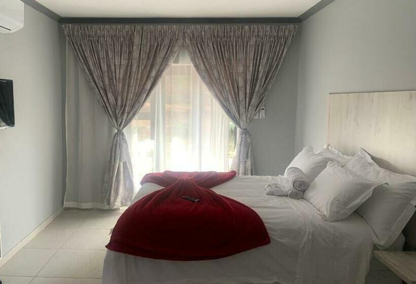 اتاق لوکس, Waterfall View Lodge