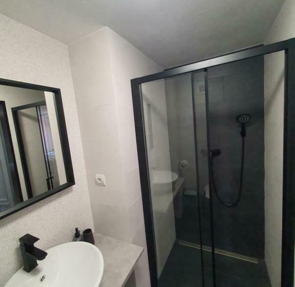 شقة غرفة واحدة مطلة على الحديقة, Apartmány černý Kohout