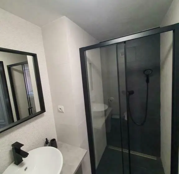 庭の見える１ベッドルームアパートメント, Apartmány černý Kohout