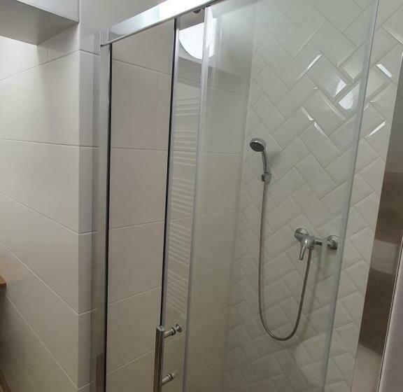 جناح عائلي, Apartmány černý Kohout