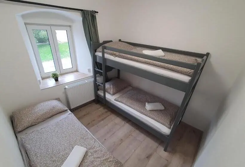 スイート, Apartmány černý Kohout