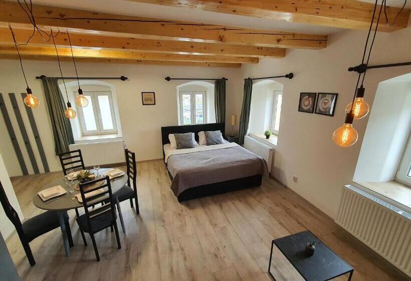 套房, Apartmány černý Kohout