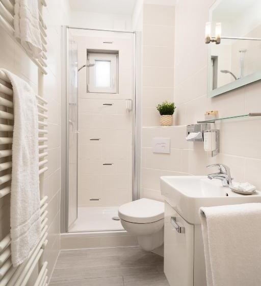 اتاق اکونومی, Haus Am Park