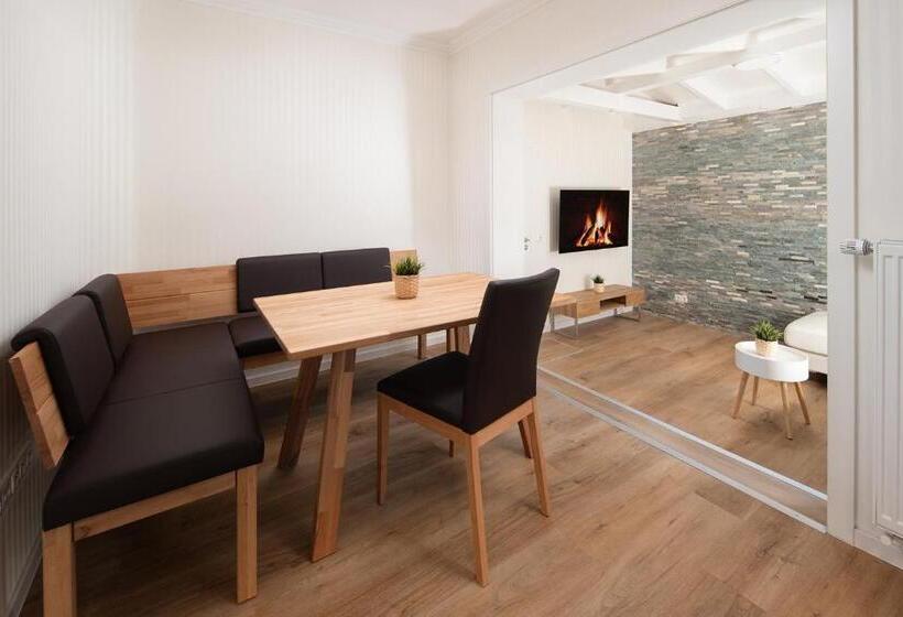 سوییت سوپریور, Haus Am Park