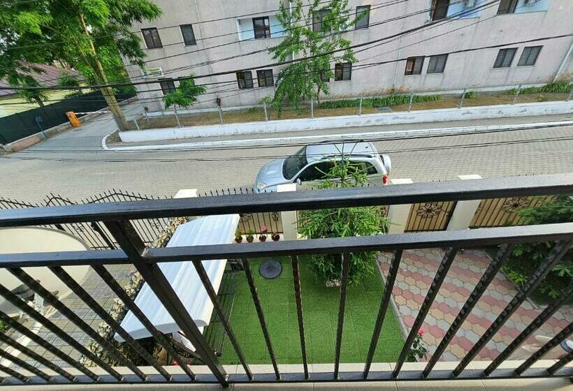 Номер Стандарт с Балконом, Casa Laur