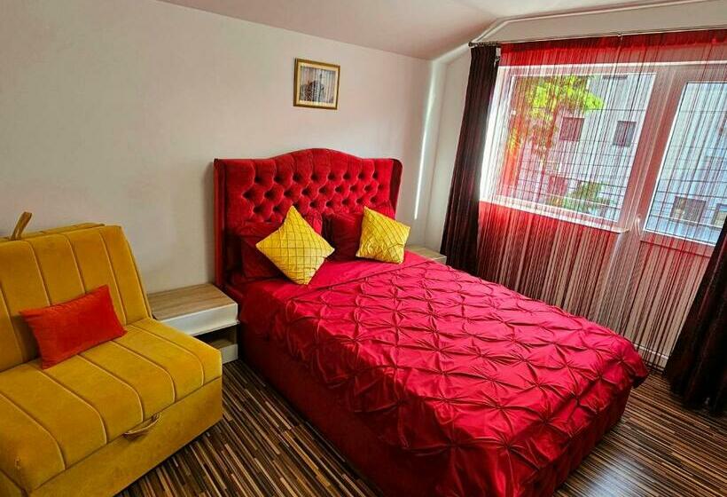 Номер Стандарт с Балконом, Casa Laur