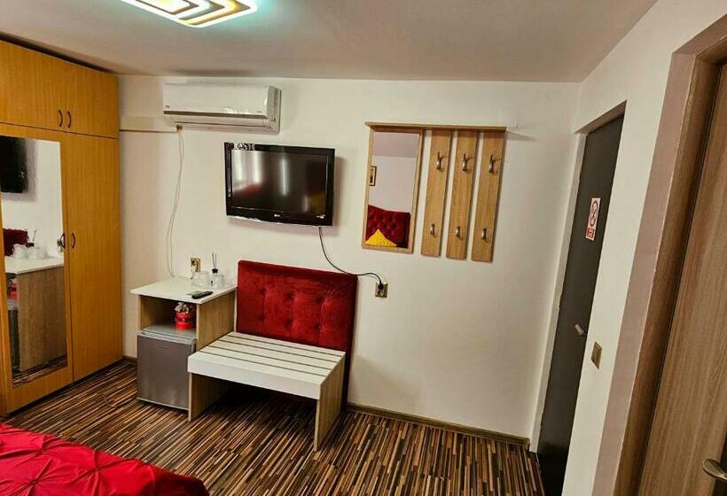 Номер Стандарт с Балконом, Casa Laur