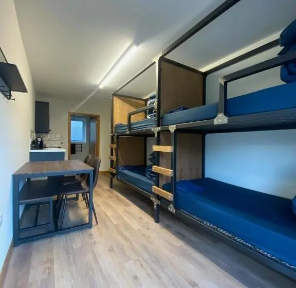 Standard Neljän Hengen Huone, Ben Nevis Inn Rooms