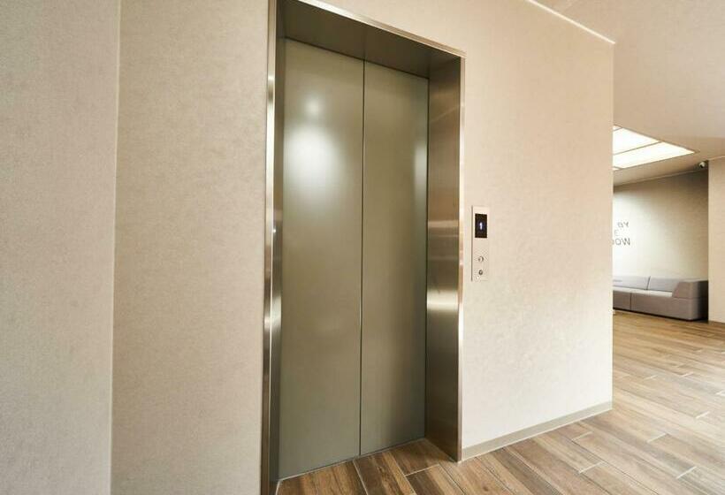 آپارتمان 1 خوابه, Rakuten Stay Naha Miebashi Twin Room