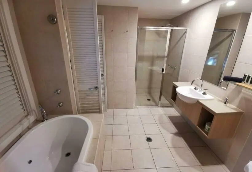 ２ベッドルームアパートメント, Salt   2brm Apartment With Spa Bath And Ocean Views
