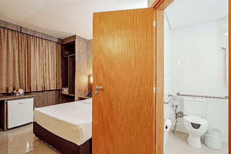 适合残疾人士使用的单人标准间, Slim Curitiba Av Das Torres