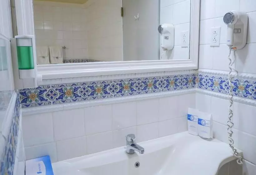 اتاق استاندارد با بالکن, Sunbay
