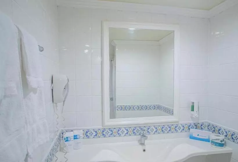 اتاق سوپریور, Sunbay
