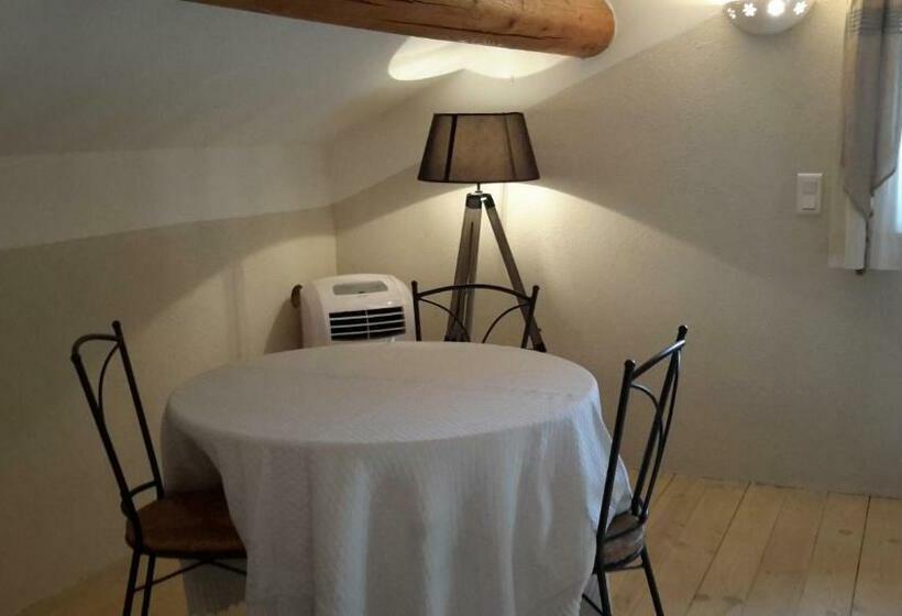 Номер Стандарт Вид на Сад, Chambres D Hôtes Le Vignoble