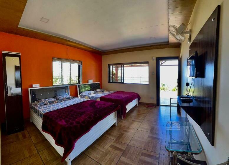 Семейный Номер, Heavens Edge Resort